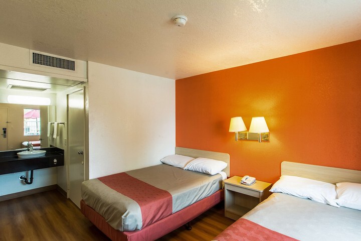 Room 21 of 23