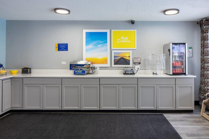 Days Inn by Wyndham Port Charlotte / Punta Gorda