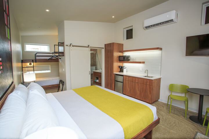 Room 18 of 19
