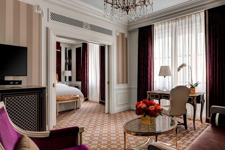 Room 92 of 116