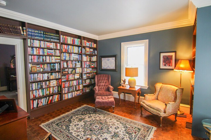 Admiral Peary Inn Bed & Breakfast