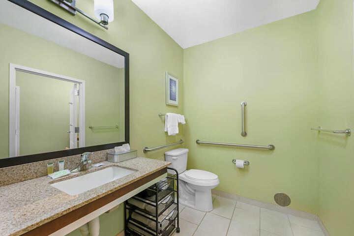 Sleep Inn & Suites Altoona North