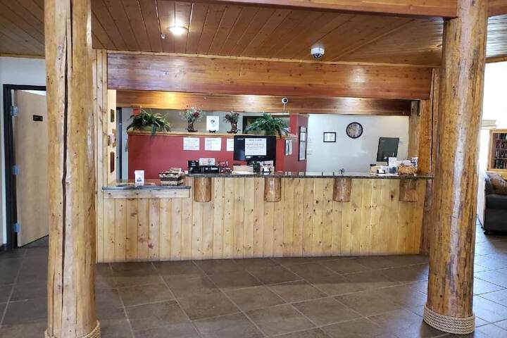 Cody Legacy Inn & Suites