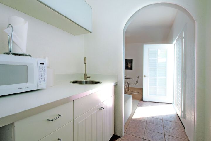 Room 20 of 49