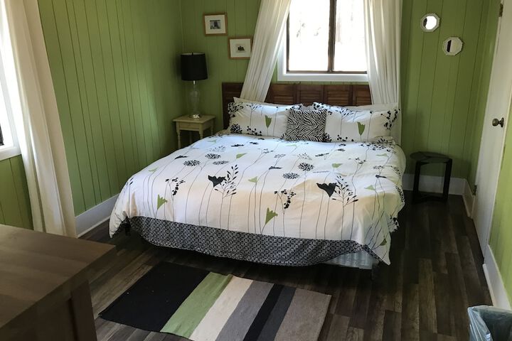 Room 270 of 399