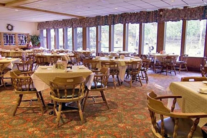 Voyageur Inn and Conference Center
