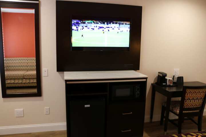 Room 12 of 32