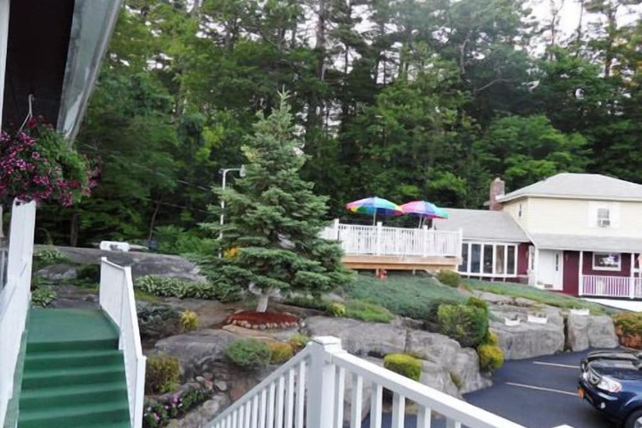 Pinebrook Motel