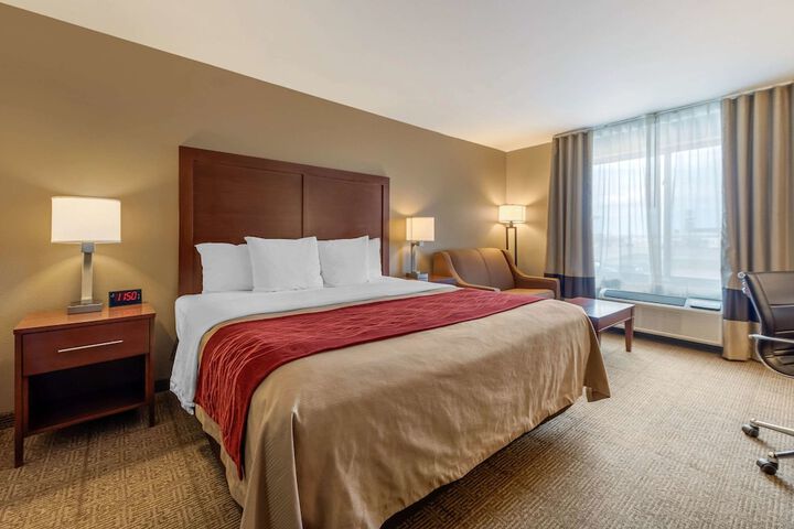 Room 32 of 50