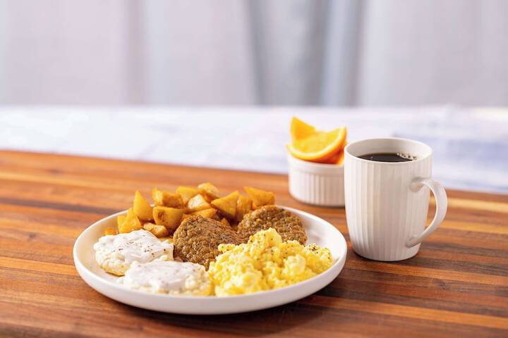 Breakfast/Coffee Service 30 of 48