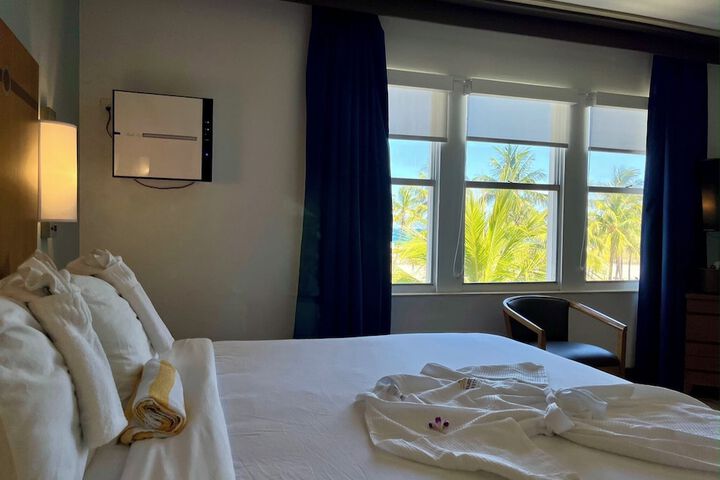 Room 32 of 56