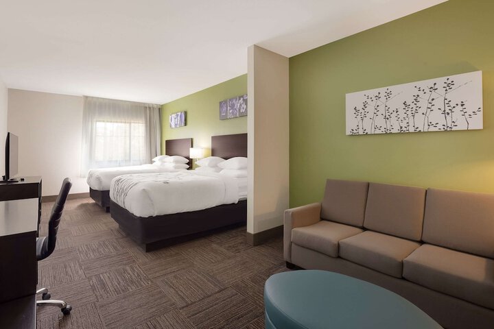 Room 13 of 44