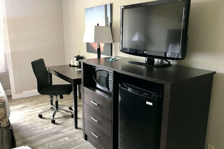 Room 28 of 44