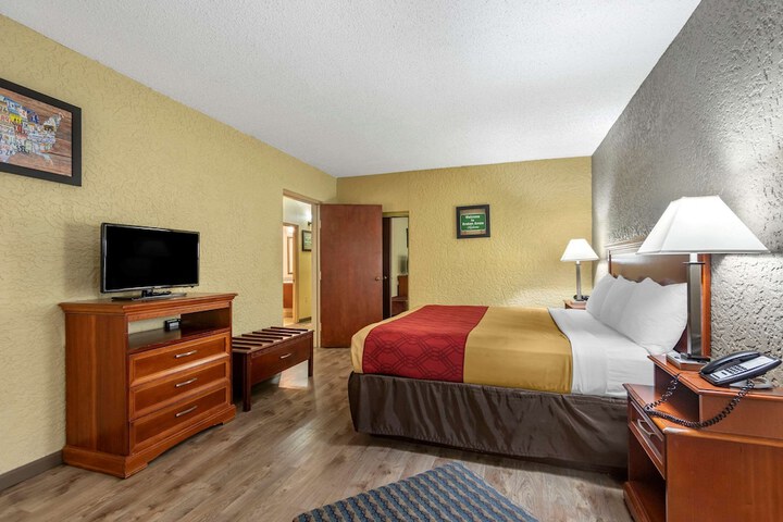 Room 12 of 42