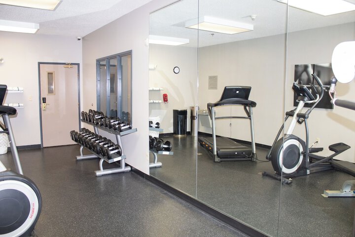 Country Inn & Suites by Radisson Big Rapids, MI