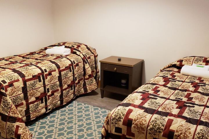 Room 25 of 29