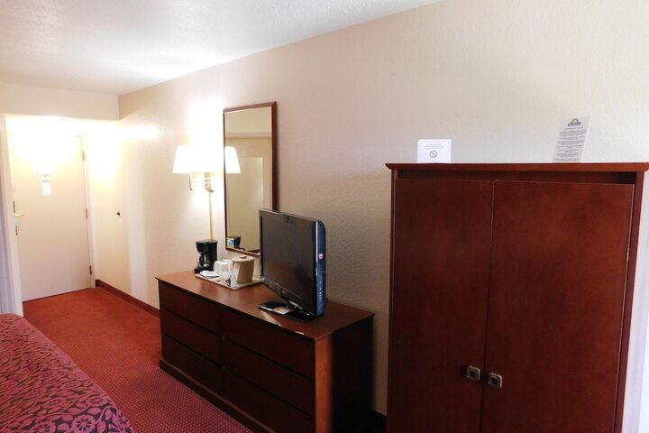 Room 29 of 43