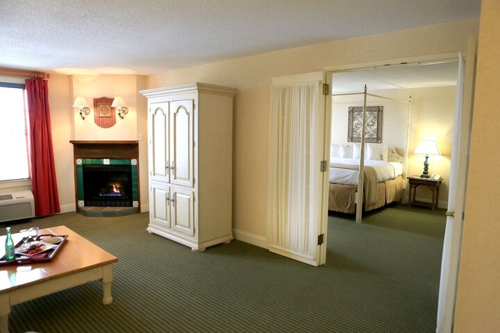 Room 35 of 115