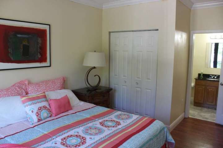 Room 11 of 20