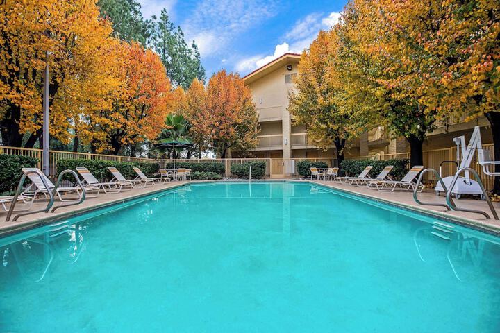 Pool 7 of 46