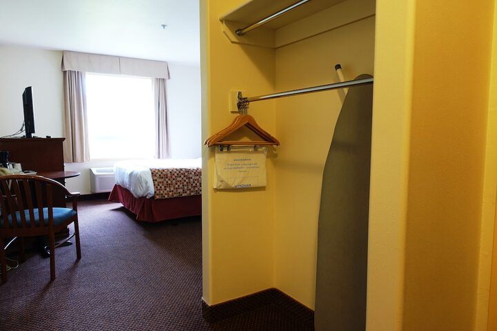 Room 29 of 36