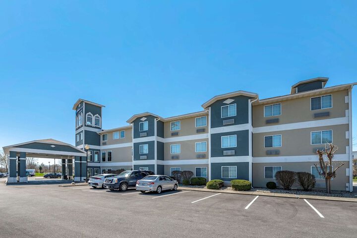 Hotel 4 of 67