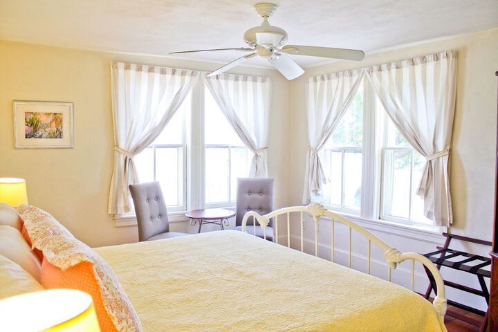 Room 22 of 39