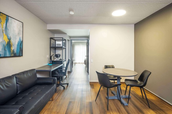 Les Suites de Laviolette an Ascend Collection Hotel
