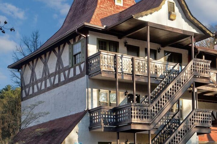Helendorf River Inn Suites & Conference Center