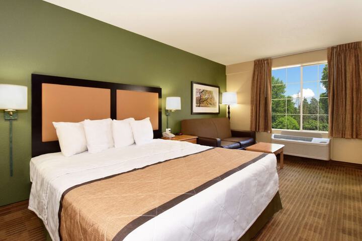 Room 21 of 29