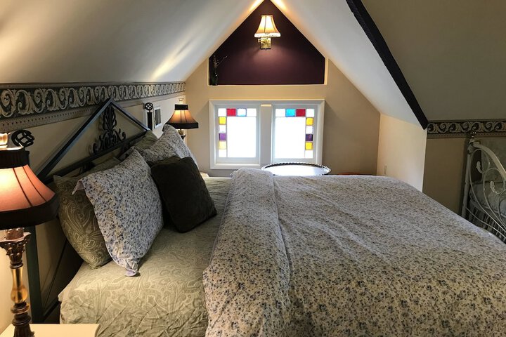 Room 44 of 89