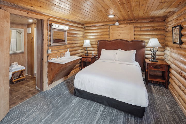 Denali Crows Nest Cabins