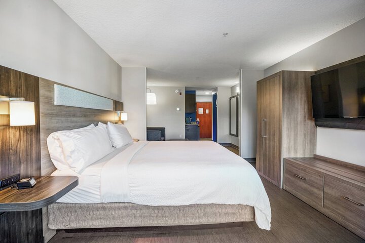 Holiday Inn Express & Suites Jacksonville - Atlantic Beach by IHG