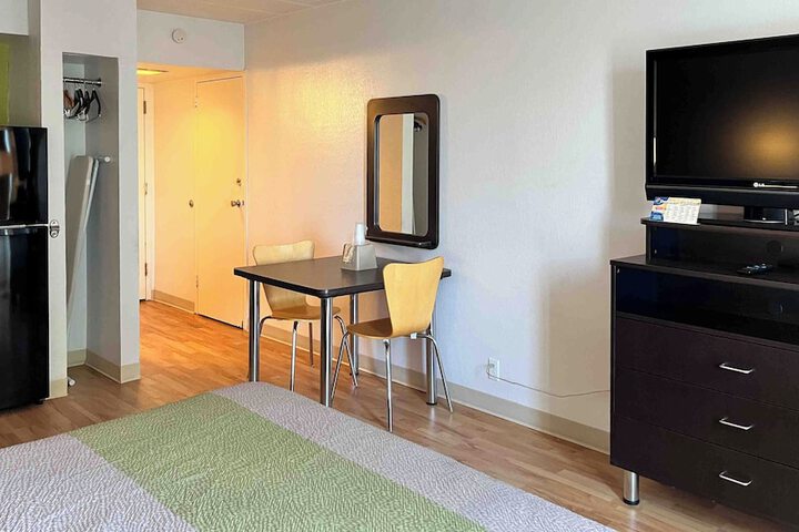 Studio 6 Suites Clarion PA