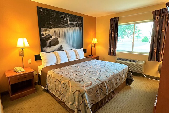 Room 33 of 56