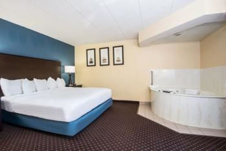 Americinn Lodge and Suites Eagle