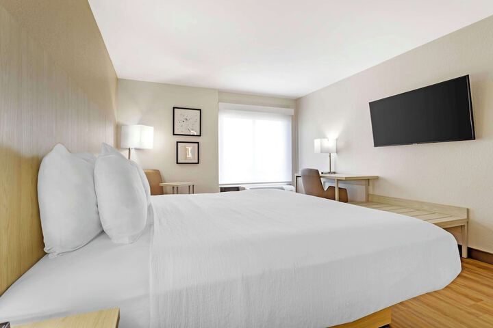 Best Western Plus Sugar Land / Stafford