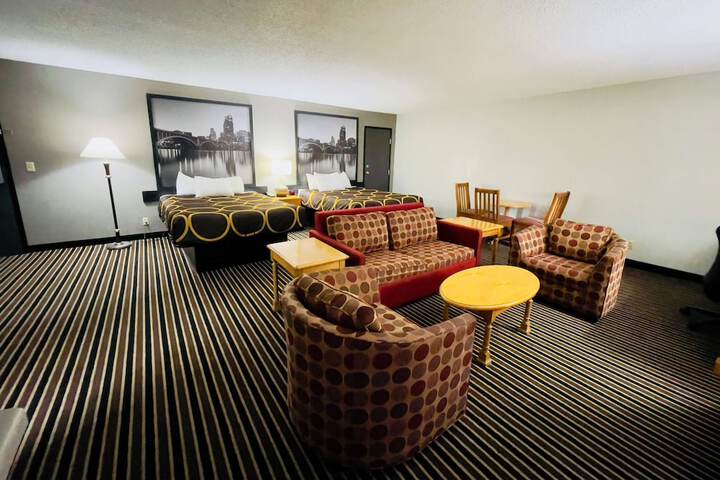 Room 48 of 65