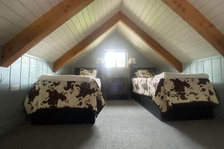 SkyWater Cabins