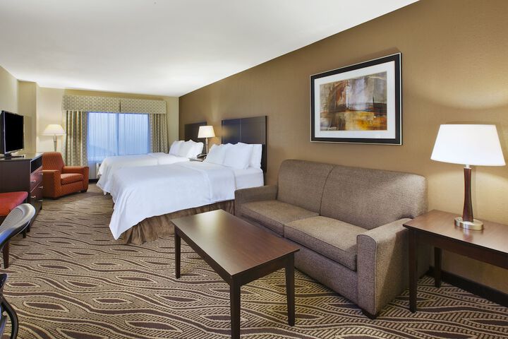 Holiday Inn Express & Suites Washington - Meadow Lands by IHG