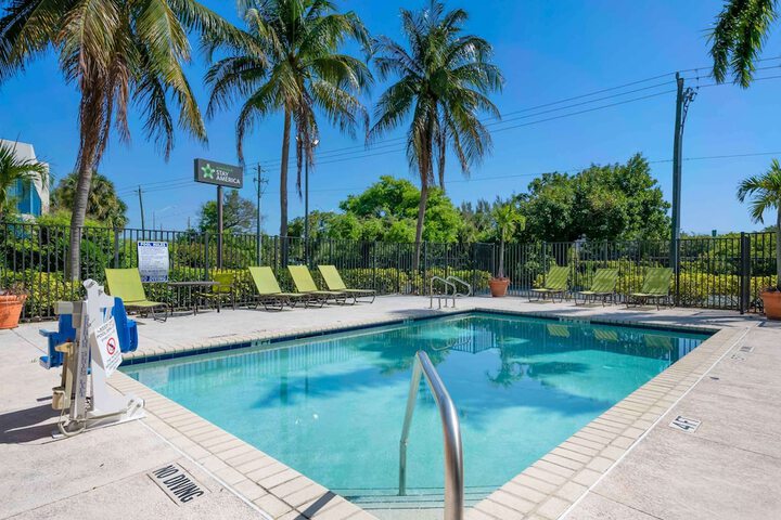 Pool 4 of 36