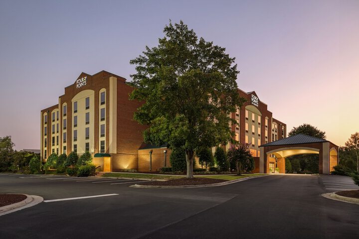 Hotel 3 of 60