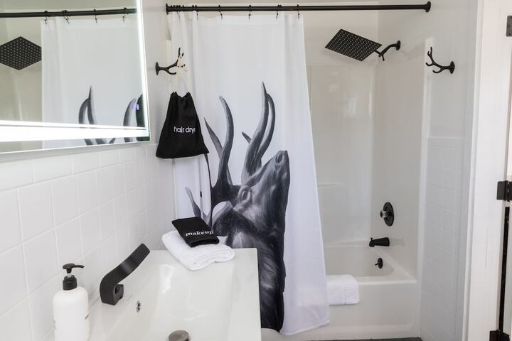 Room 5 of 21