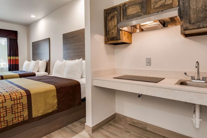 Room 10 of 41