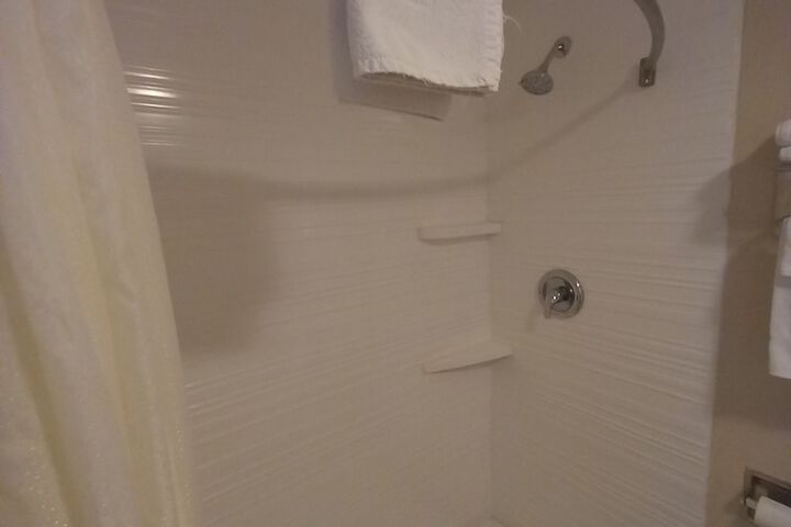 Room 54 of 107