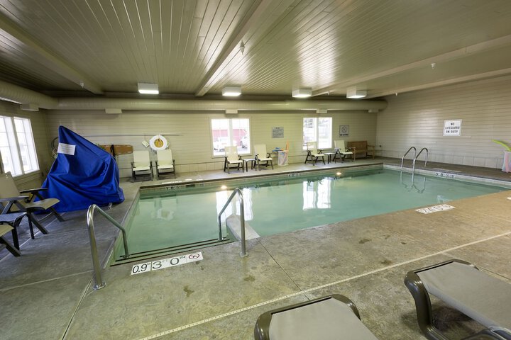 Holiday Inn Express Hotel & Suites Iron Mountain by IHG