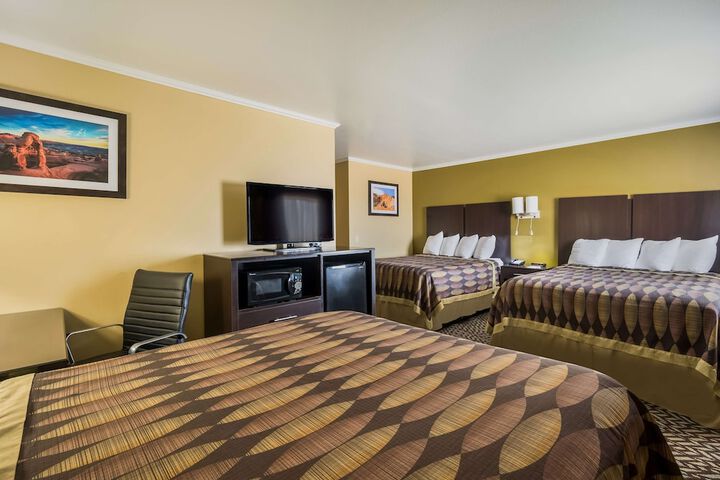 Room 19 of 30