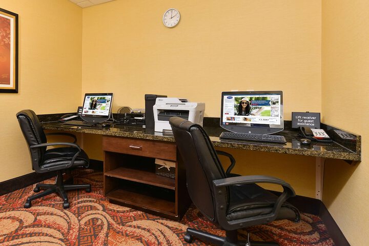 Hampton Inn Clinton IA