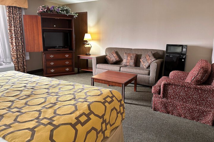 Room 11 of 19