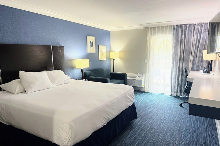 Room 29 of 105